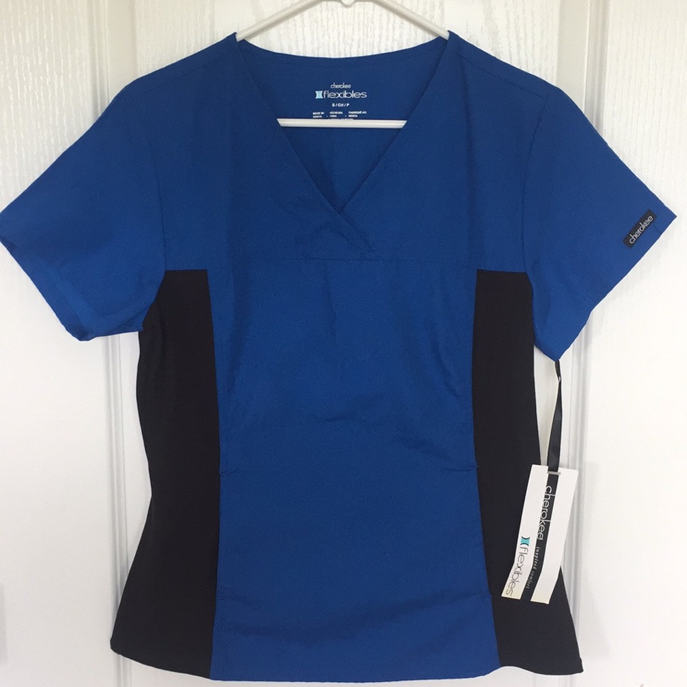 Cherokee Flexibles Scrub Top